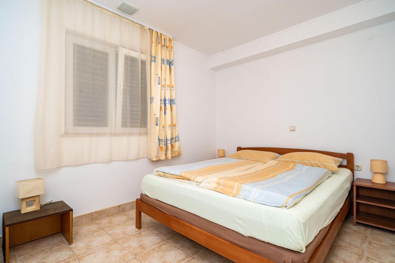 Apartment Zuljana 10233B Bagian luar foto